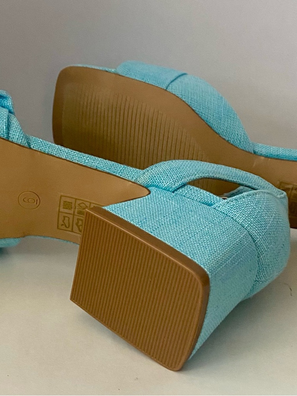 Journee Collection Light Blue Bow Block Heel Sandals - Picture 2 of 6